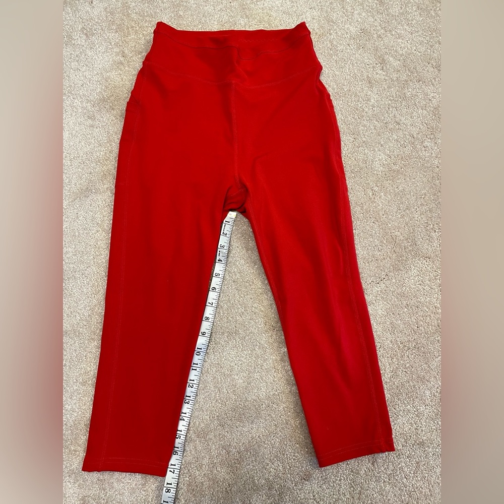 Jane Crop Leggings by Pop Fit
